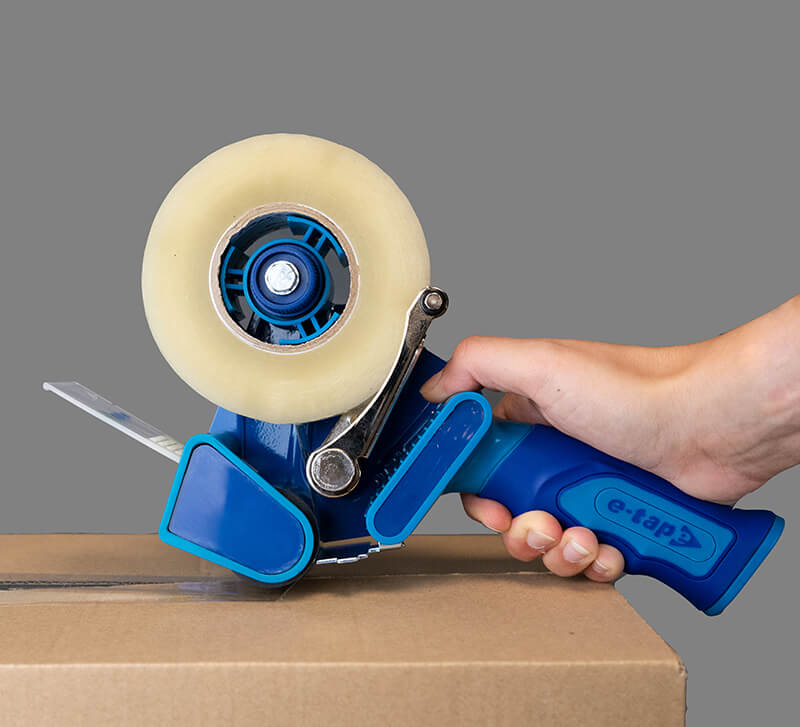 Sealing box using tape dispenser